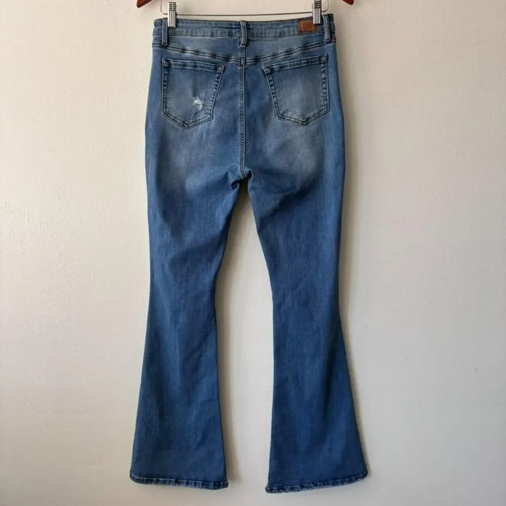 Simple Society Sneak Flare Jeans Women Size 9 Blue Distressed Knee High Rise Y2K - Picture 2 of 8